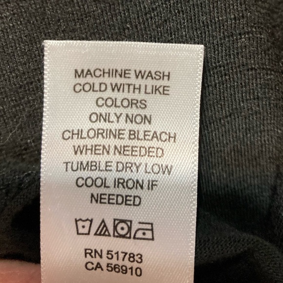 Maurices XL sleeveless black top ruched yoke  silver snaps great cond 11108 - Picture 5 of 6